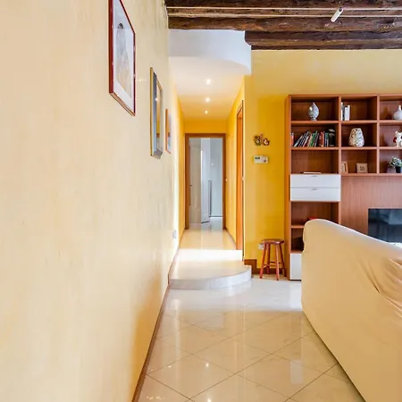 Elegant And Wide Flat 5 Min From The Train Station Apartamento *